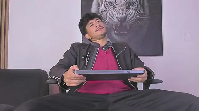 DimitriDeluxe online show from September 23, 7:28 pm