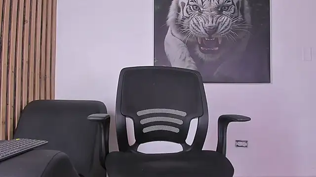 DimitriDeluxe online show from September 30, 7:52 pm