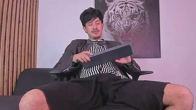 DimitriDeluxe online show from October 7, 7:33 pm