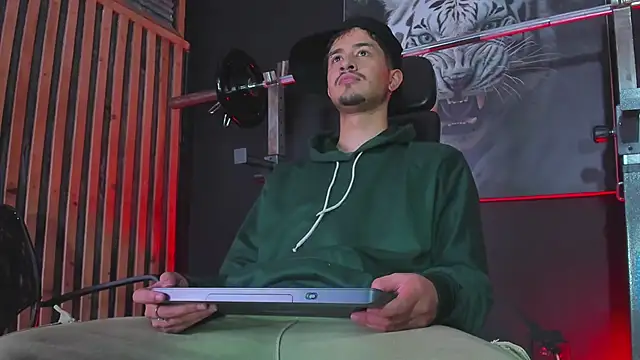 DimitriDeluxe online show from November 6, 7:37 pm