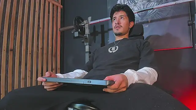 DimitriDeluxe online show from November 25, 7:47 pm