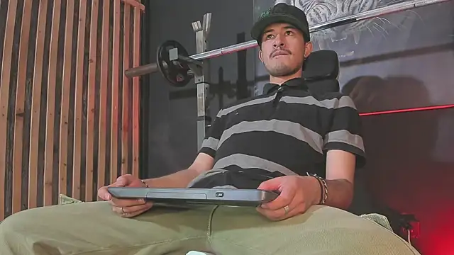 DimitriDeluxe online show from December 16, 8:03 pm