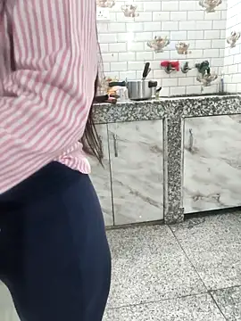 Shalu G online show from April 3, 2:59 pm