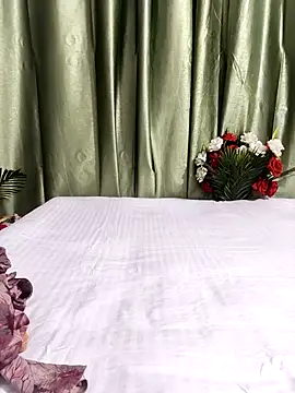 Shalu G online show from April 13, 8:42 am