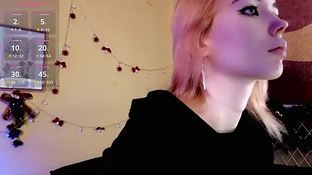 Kiara Dream online show from January 17, 8:45 pm