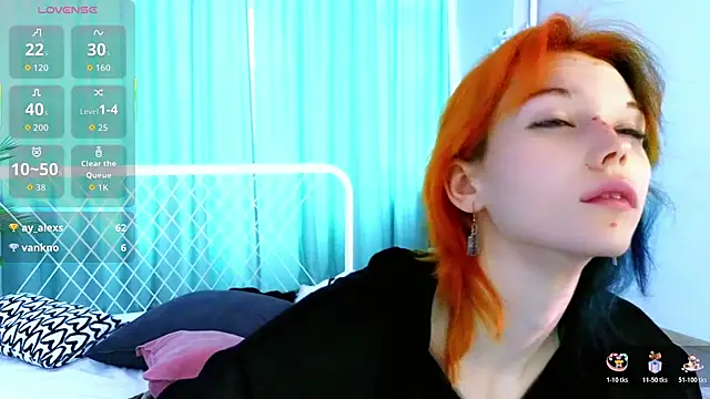Snapshot of Kiara_Dream chatting on July 2, 4:07 am Kiara Dream online show from July 2, 4:07 am