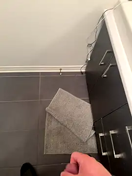 Snapshot of Spartacus514 chatting on October 18, 3:42 am Spartacus514 online show from October 18, 3:42 am