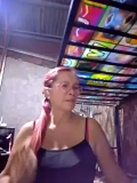 Snapshot of SexyHottMom chatting on March 2, 5:30 am SexyHottMom online show from March 2, 5:30 am