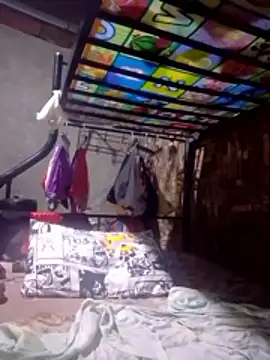 Snapshot of SexyHottMom chatting on March 8, 7:17 pm SexyHottMom online show from March 8, 7:17 pm