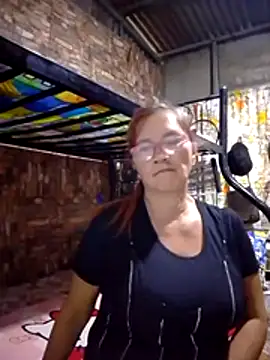 Snapshot of SexyHottMom chatting on March 30, 8:37 am SexyHottMom online show from March 30, 8:37 am