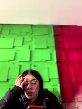 Snapshot of Linda_LS chatting on October 6, 1:41 pm Linda LS online show from October 6, 1:41 pm