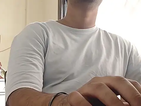 Snapshot of indori_baba chatting on October 14, 8:15 am indori baba online show from October 14, 8:15 am