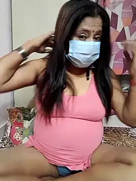 mature mimi online show from December 20, 6:15 pm