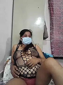 mature mimi online show from March 27, 6:40 pm