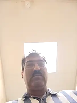 moonflower25 online show from October 6, 9:45 pm