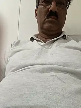 moonflower25 online show from October 24, 6:43 am