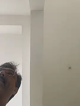 moonflower25 online show from April 10, 5:17 pm