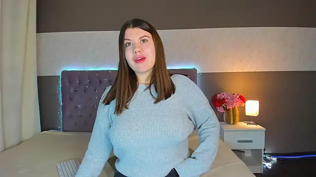 NikkiBustt online show from February 9, 6:39 am