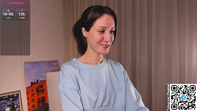 ittybittytittykiraa online show from January 11, 12:54 pm