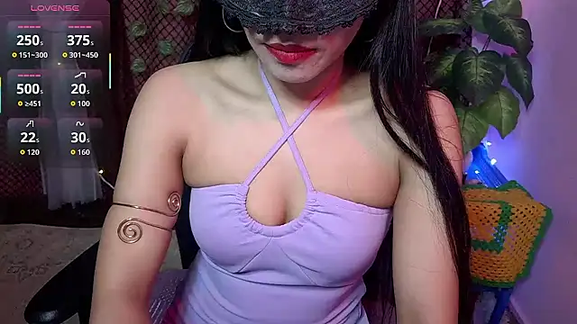 Snapshot of heyy_kiran chatting on January 10, 3:47 pm heyy kiran online show from January 10, 3:47 pm