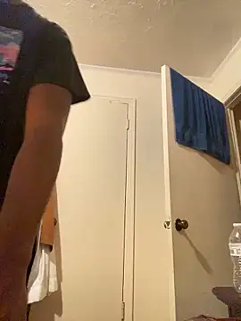 Snapshot of ThickDic28 chatting on October 20, 1:17 am ThickDic28 online show from October 20, 1:17 am