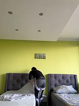 Emilia Mausi online show from September 20, 6:36 am