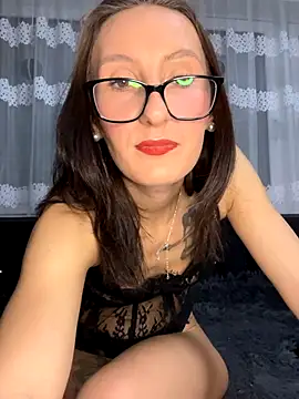 Emilia Mausi online show from December 22, 8:06 pm