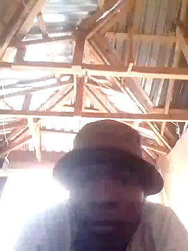 Snapshot of HoveringCoal chatting on September 24, 8:39 am HoveringCoal online show from September 24, 8:39 am