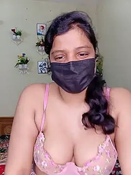 Snapshot of Rose-luckey chatting on July 12, 7:10 am Rose-luckey online show from July 12, 7:10 am