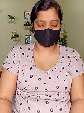 Snapshot of Rose-luckey chatting on July 19, 7:56 am Rose-luckey online show from July 19, 7:56 am