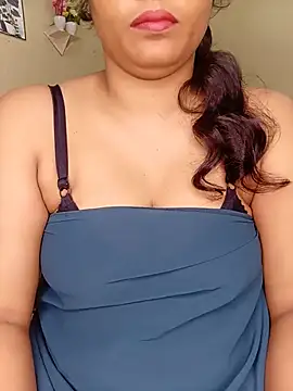 Snapshot of Rose-luckey chatting on July 26, 1:29 pm Rose-luckey online show from July 26, 1:29 pm