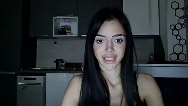 Snapshot of gglingeriee chatting on October 25, 9:28 am gglingeriee online show from October 25, 9:28 am