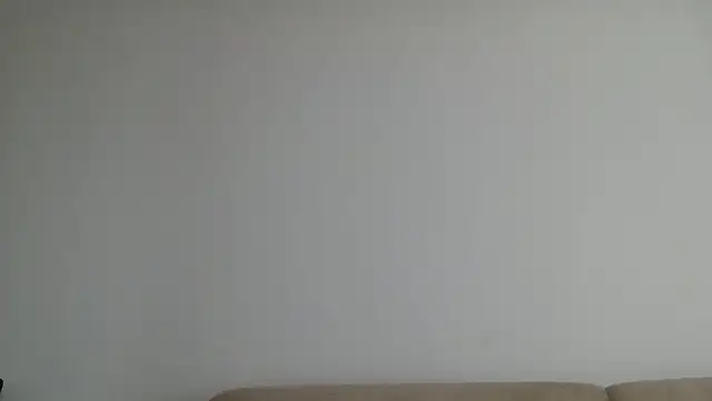 Snapshot of gglingeriee chatting on January 6, 11:25 am gglingeriee online show from January 6, 11:25 am