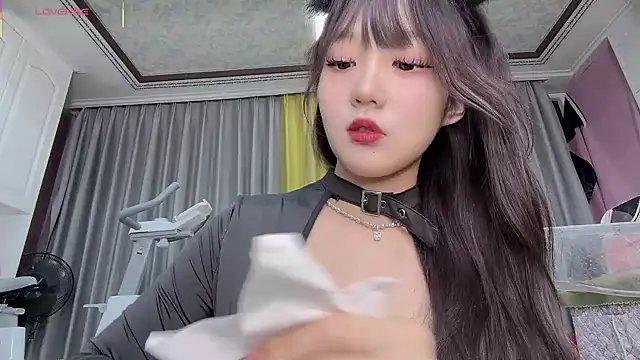 Yaya--728 online show from January 16, 12:53 pm