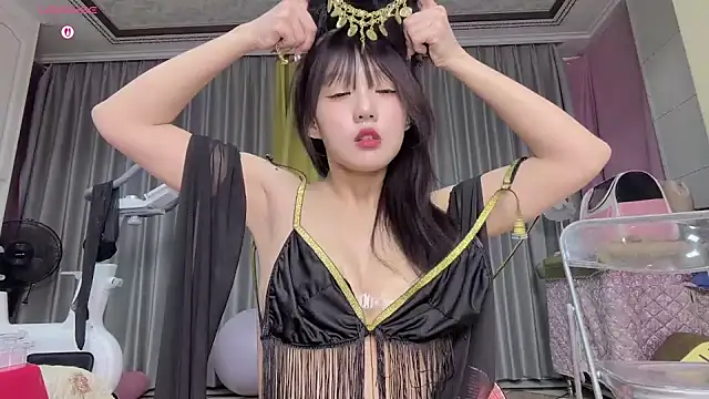 Yaya--728 online show from March 4, 12:00 pm