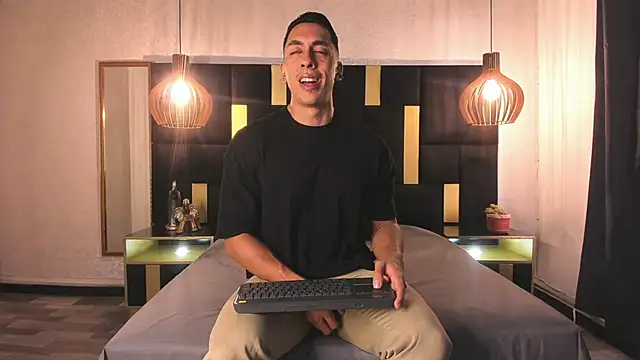 Lucio  Fox online show from January 16, 11:58 am