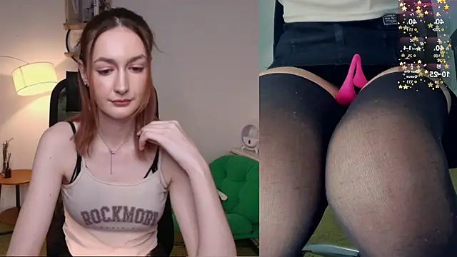 Snapshot of EasterBlink chatting on January 18, 11:25 am EasterBlink online show from January 18, 11:25 am