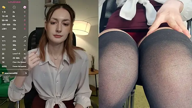 Snapshot of EasterBlink chatting on February 23, 10:56 am EasterBlink online show from February 23, 10:56 am