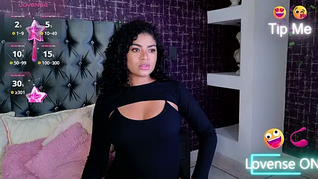 Snapshot of Carly_Monroe_ chatting on September 18, 10:45 pm Carly Monroe online show from September 18, 10:45 pm