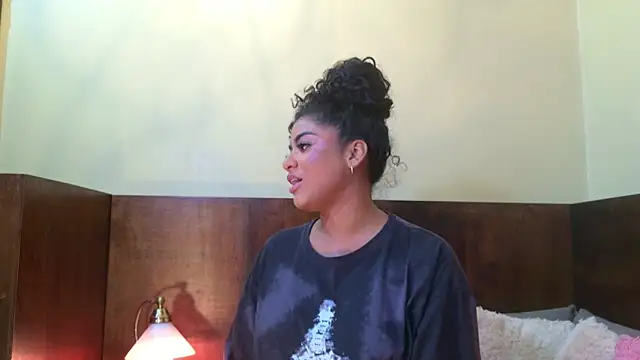 Snapshot of Carly_Monroe_ chatting on September 29, 10:47 pm Carly Monroe online show from September 29, 10:47 pm