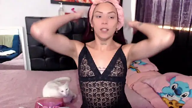 Snapshot of Megan_Gil_ chatting on March 22, 7:50 pm Megan Gil online show from March 22, 7:50 pm