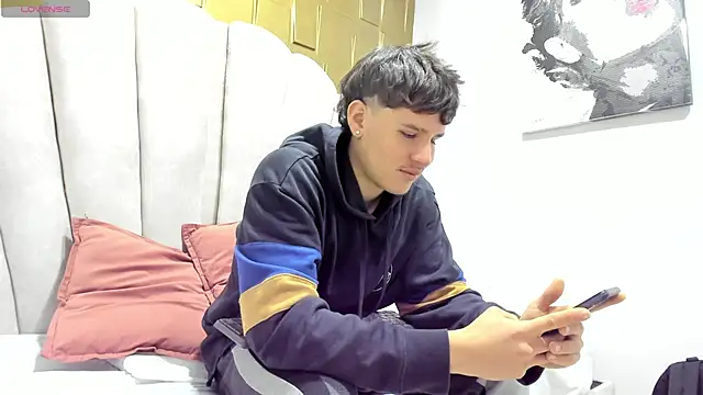 Snapshot of SEXYBOY_VC chatting on September 17, 12:07 pm SEXYBOY VC online show from September 17, 12:07 pm