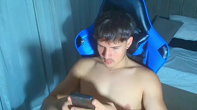 Snapshot of SEXYBOY_VC chatting on October 3, 12:13 pm SEXYBOY VC online show from October 3, 12:13 pm