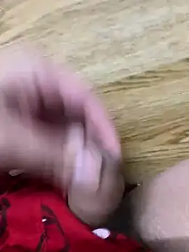 Snapshot of anhye8 chatting on March 11, 6:03 pm anhye8 online show from March 11, 6:03 pm