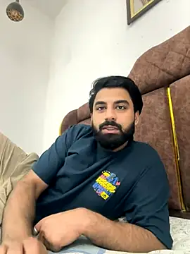 hottestboy03 online show from November 16, 5:35 am