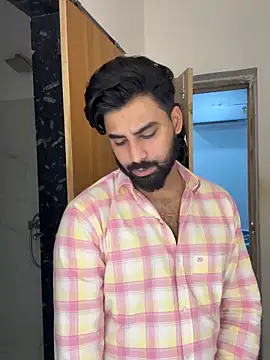 hottestboy03 online show from June 28, 7:36 am