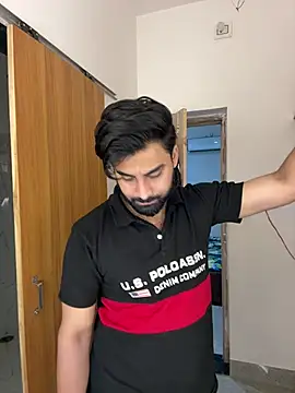 hottestboy03 online show from July 9, 5:33 am