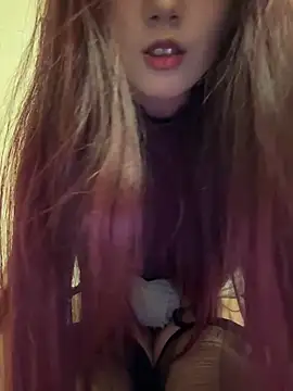 Snapshot of mimi9420 chatting on October 14, 3:46 pm mimi9420 online show from October 14, 3:46 pm