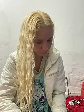 Bruna551 online show from March 11, 1:22 am