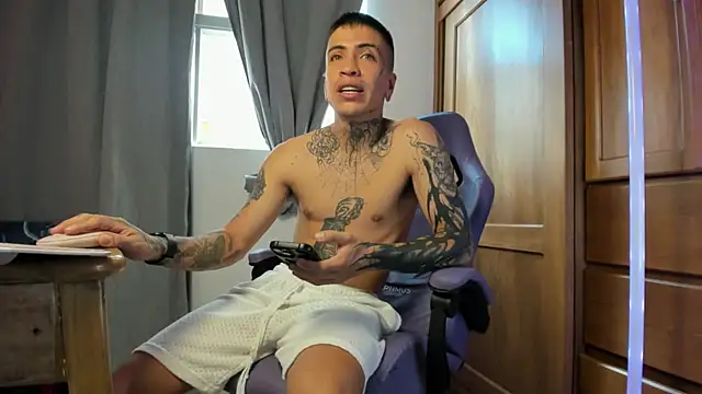 L instinct online show from September 15, 8:09 pm